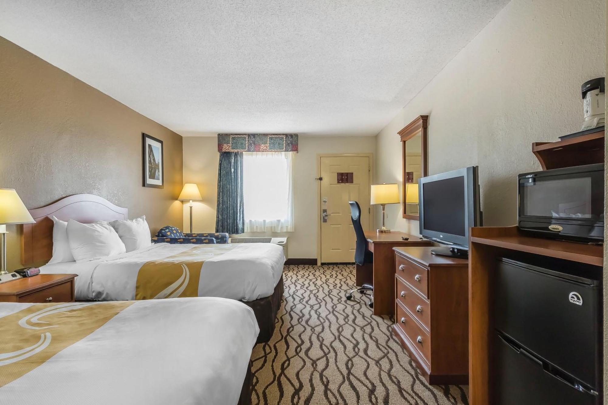 Quality Inn Charleston - Sikeston Экстерьер фото