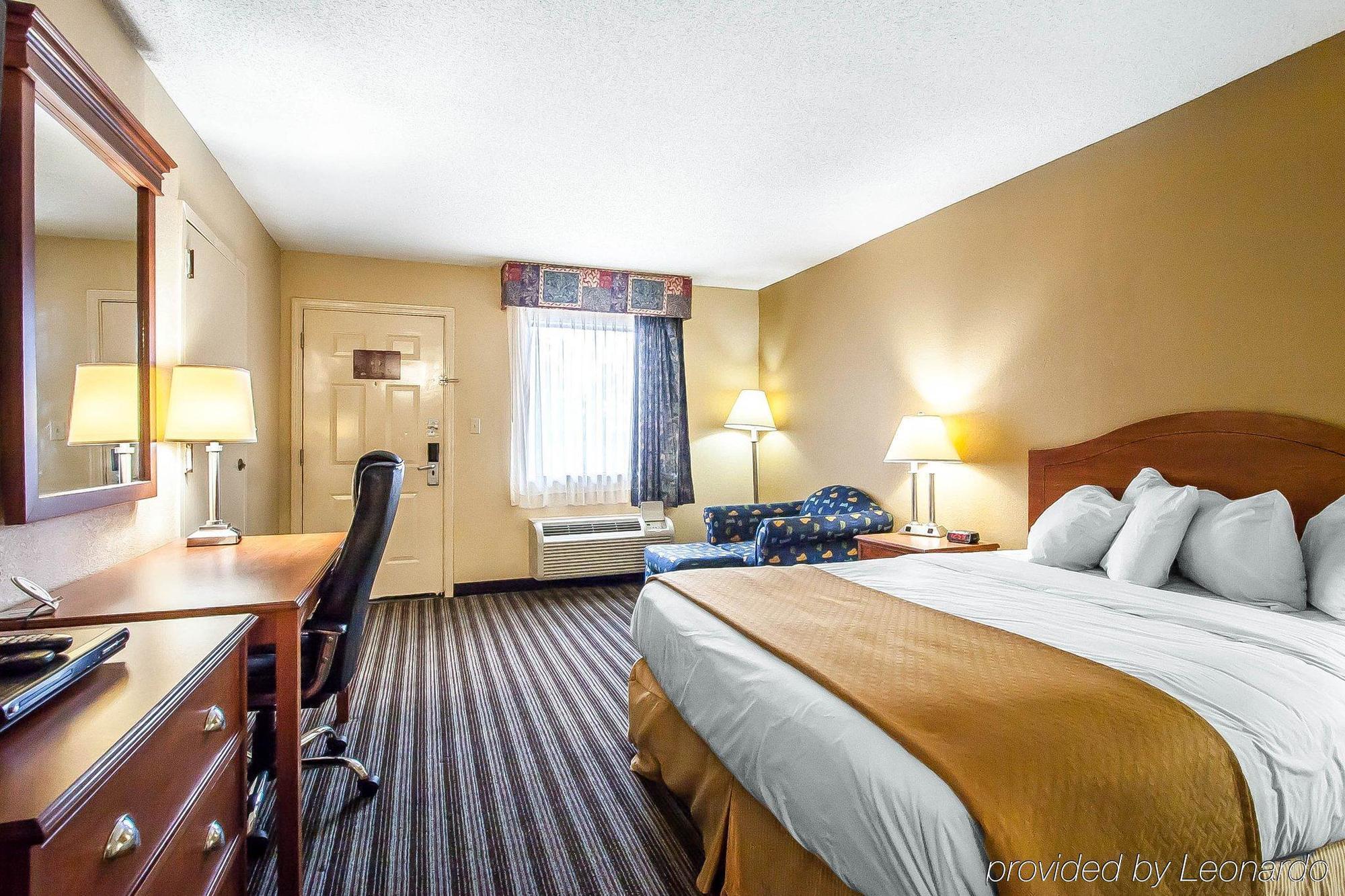 Quality Inn Charleston - Sikeston Экстерьер фото
