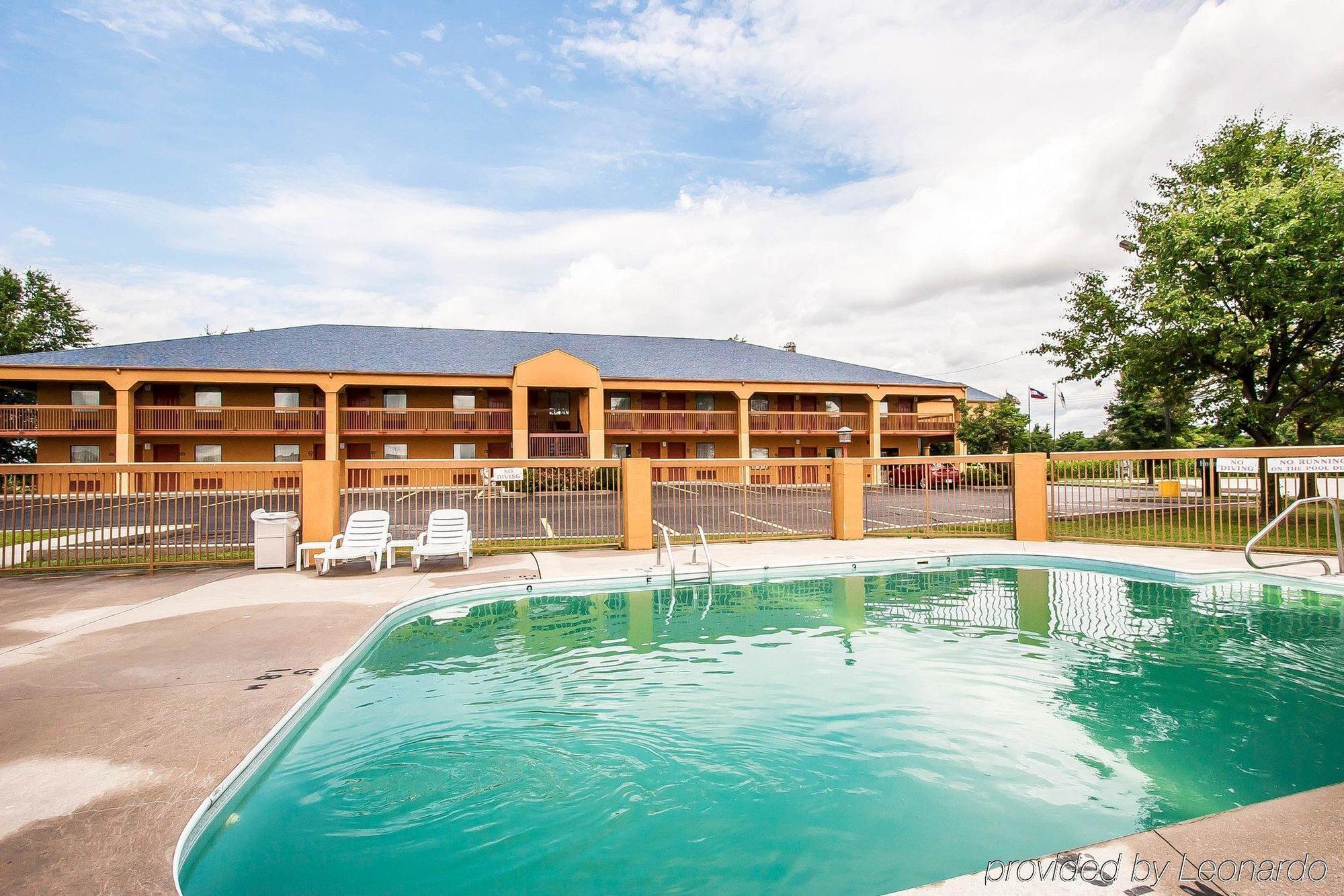 Quality Inn Charleston - Sikeston Экстерьер фото